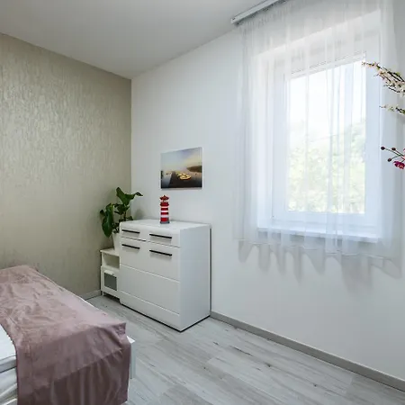 Ideal Max 6 Person Brand New * Balatonfüred