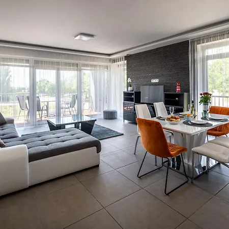 Appartamento Ideal Max 6 Person Brand New Balatonfüred